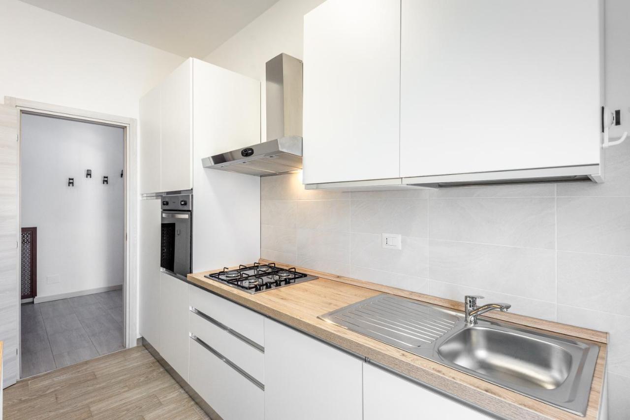 דירות סריאטה House Near Train StationA/C מראה חיצוני תמונה
